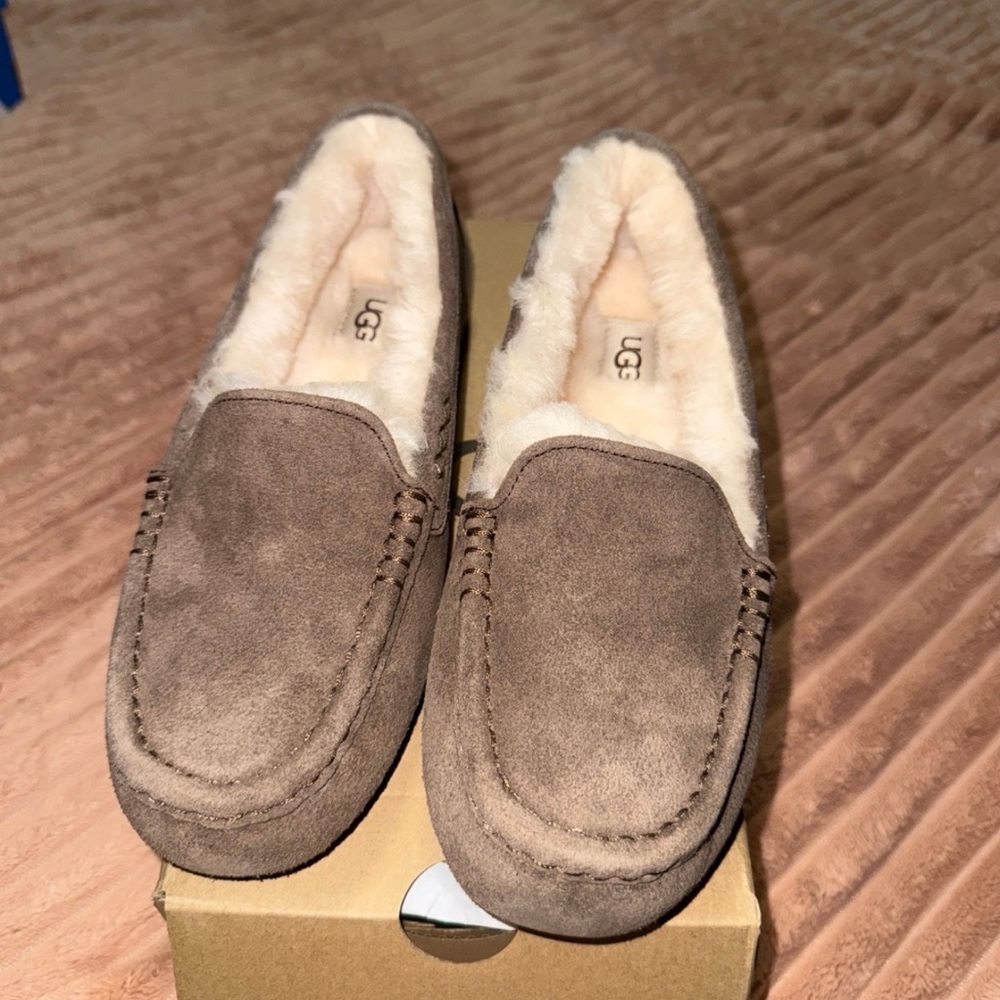 Ugg Ansley Espresso Size 8 Women’s